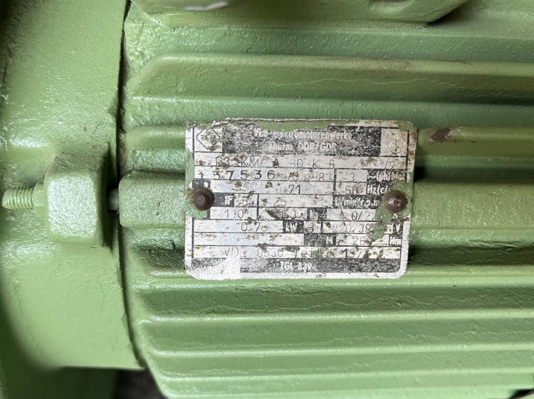پلاک الکتروگیربکس VEM مدل 7G3 KMR A 80 K 5/7 با توان 0.75 کیلووات و دور 25